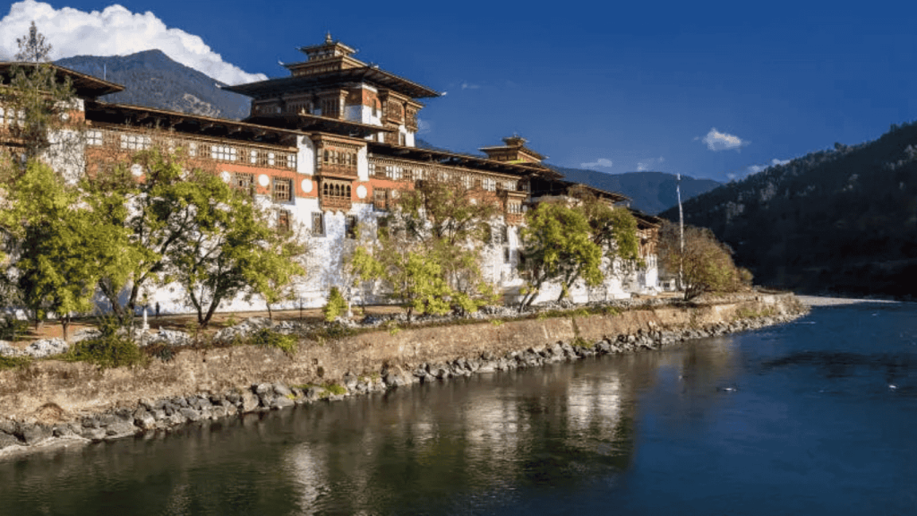 Punakha Dzong Bhutan river monastery