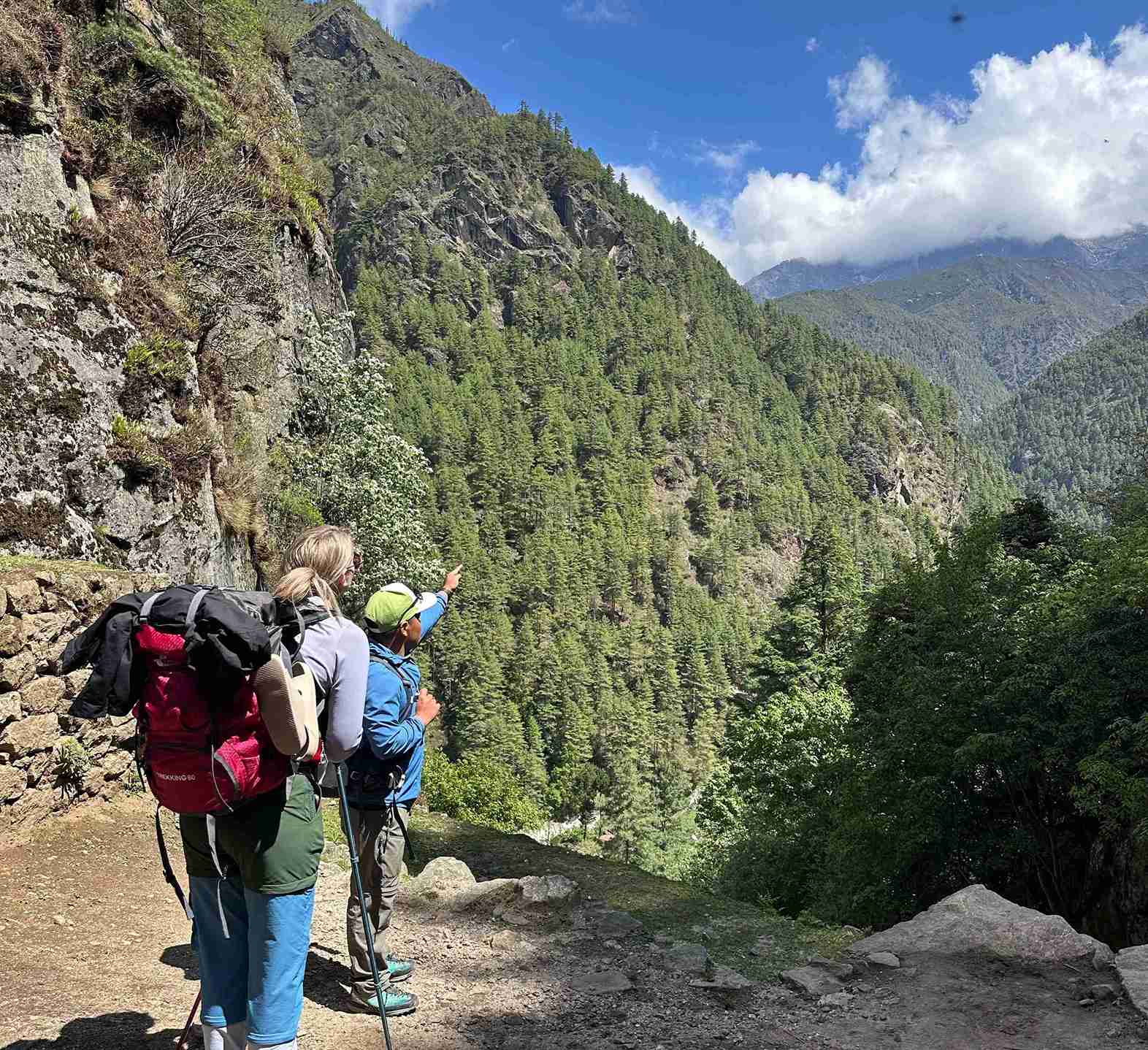 Monsoon trek 12 days everest base camp nepal himalayas