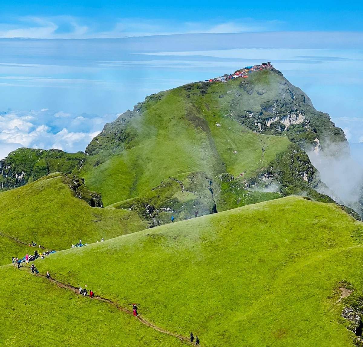 Badimalika Trekking trail offering breathtaking Himalayan views, an amazing piece of heaven in Nepal